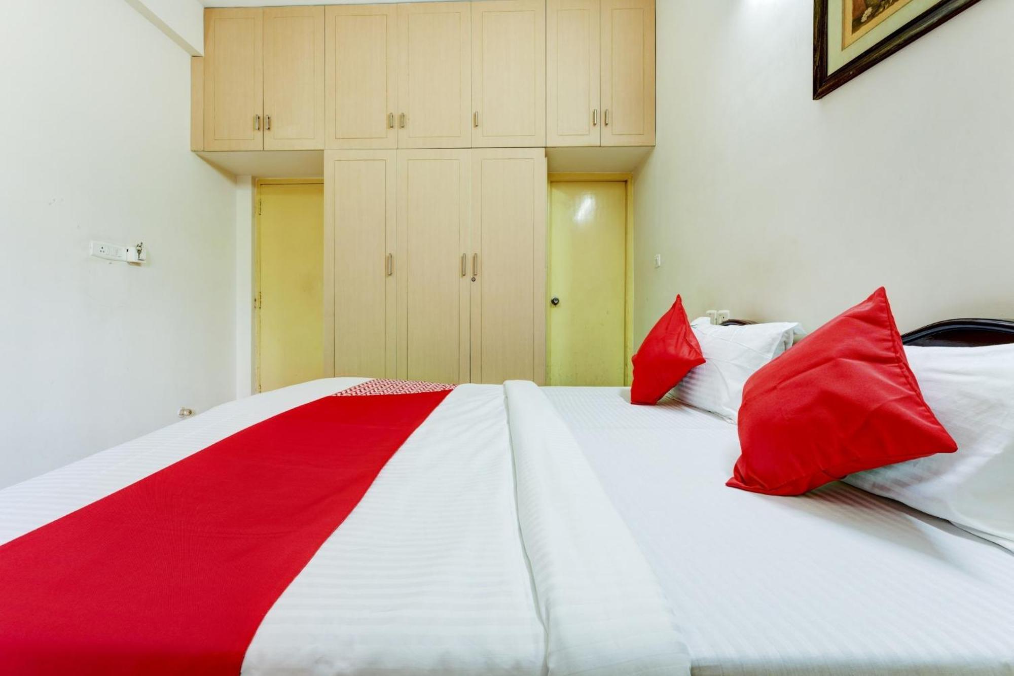 Hotel O J2 Service Apartment Chennai Exterior photo